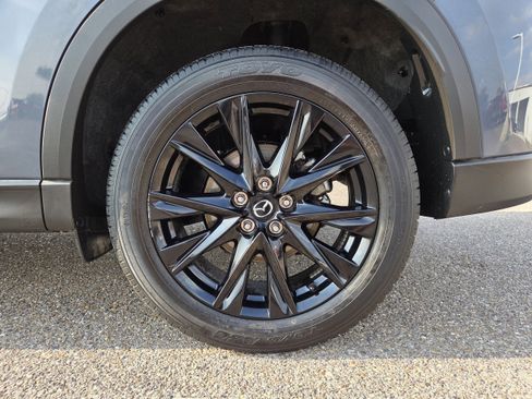 Used 2025 MAZDA CX-5 Carbon Edition image 9