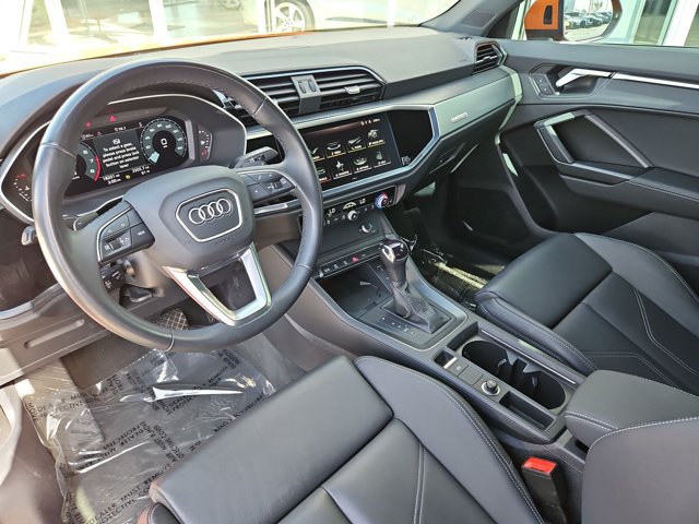 Used 2024 Audi Q3 2.0T Premium Plus w/ Premium Plus Package AWD/4WD image 12