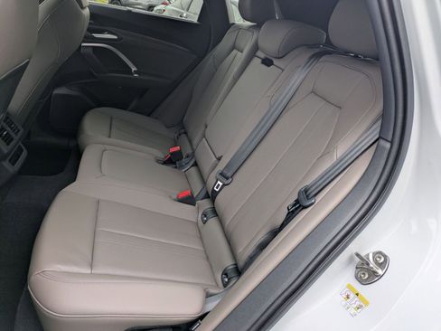 Used 2025 Audi Q5 Premium Plus image 24