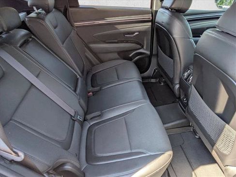 Used 2022 Hyundai Tucson Limited AWD/4WD image 19