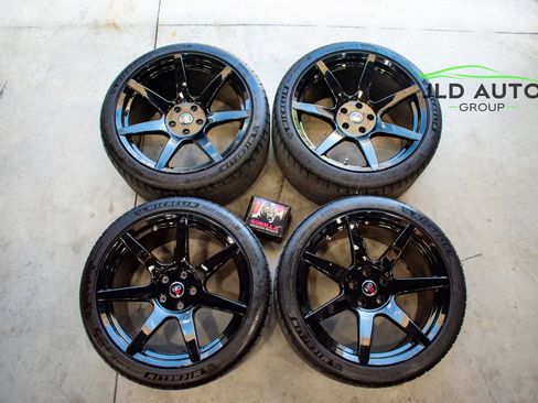 Used 2019 Ford Mustang Shelby GT350R w/ GT350R Equipment Group 920A RWD image 50