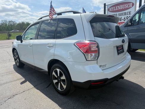 Used 2018 Subaru Forester 2.5i Premium w/ All-Weather Package AWD/4WD image 7