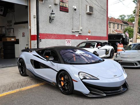 Used 2019 McLaren 600LT RWD image 2