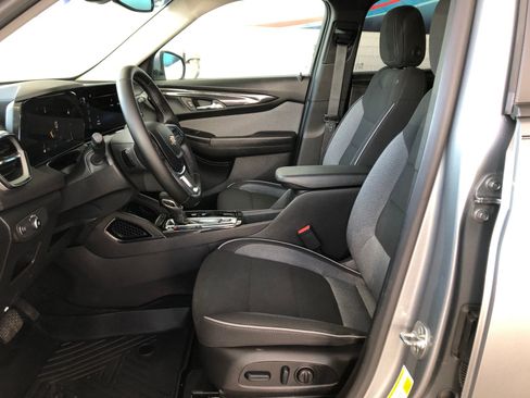 Used 2024 Chevrolet TrailBlazer LT w/ Convenience Package FWD image 20