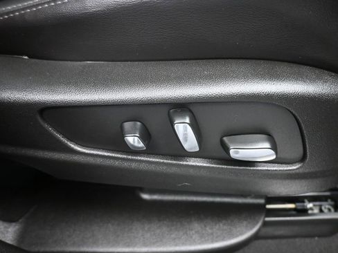 Used 2025 Cadillac XT5 Premium Luxury image 44