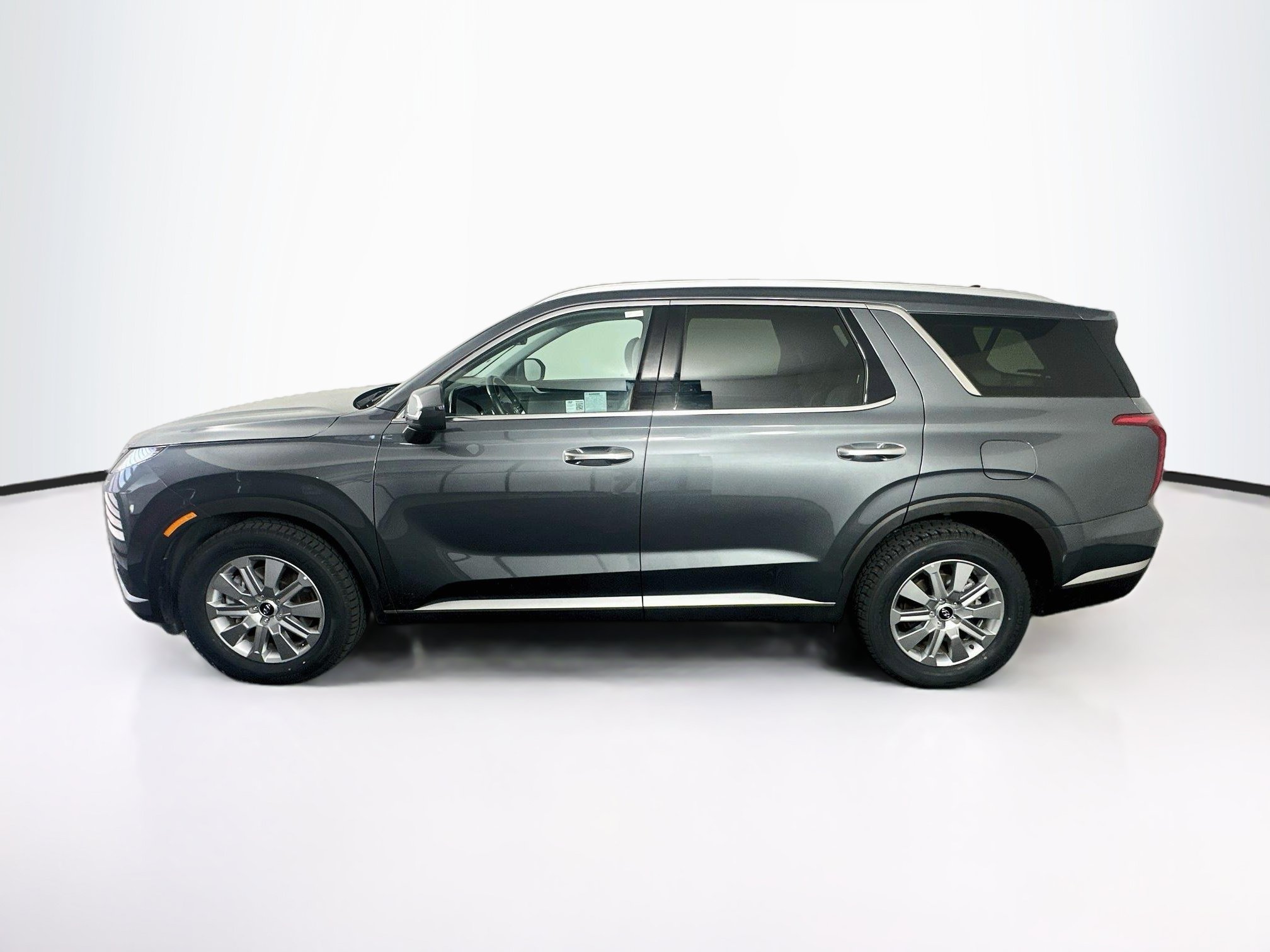 Used 2025 Hyundai Palisade SEL FWD image 4