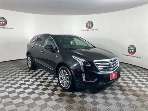 Used 2017 Cadillac XT5 Luxury w/ Driver Awareness Package image 18