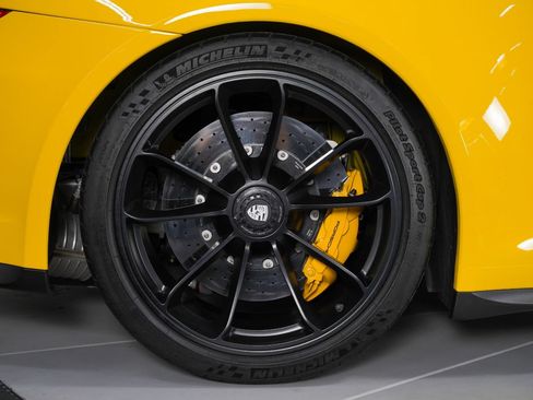 Used 2019 Porsche 911 Speedster RWD image 28