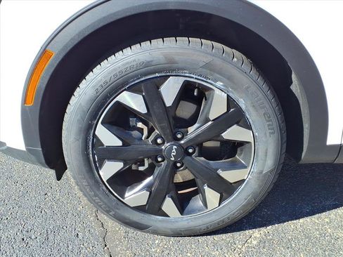 Used 2023 Kia Sportage X-Line w/ X-Line Premium Package image 6