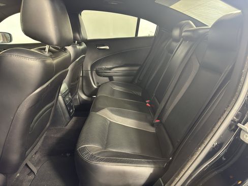 Used 2017 Dodge Charger SXT w/ Plus Group RWD image 32