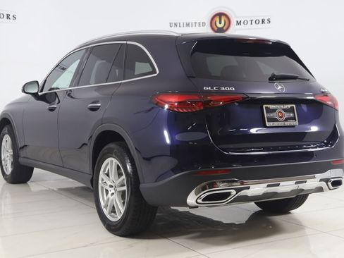 Used 2023 Mercedes-Benz GLC 300 4MATIC w/ Pinnacle Trim Package image 4