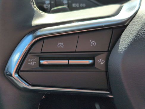 Used 2024 Chevrolet Equinox EV LT w/ LPO, All-Weather Mat Package image 17