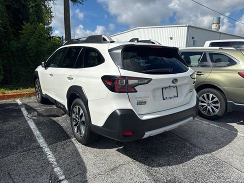 Used 2024 Subaru Outback Touring AWD/4WD image 5
