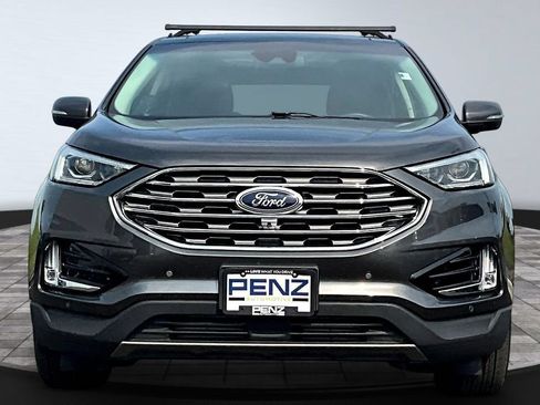 Used 2019 Ford Edge Titanium w/ Equipment Group 301A AWD/4WD image 2