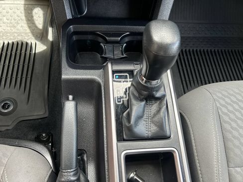 Certified 2023 Toyota Tacoma SR5 AWD/4WD image 27