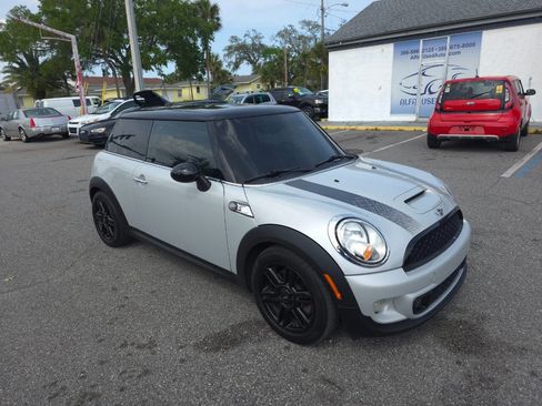 Used 2012 MINI Cooper S image 2