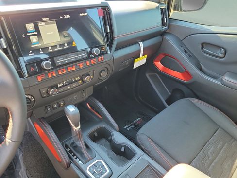 New 2026 Nissan Frontier PRO-4X w/ Pro-4x Convenience Package image 35