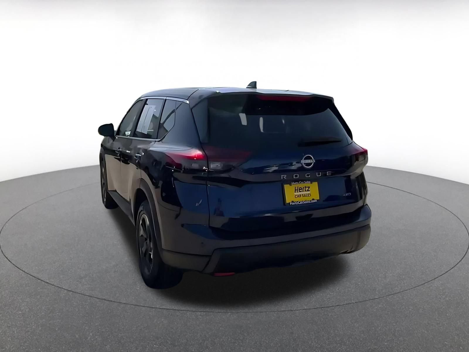 Used 2025 Nissan Rogue SV AWD/4WD image 10