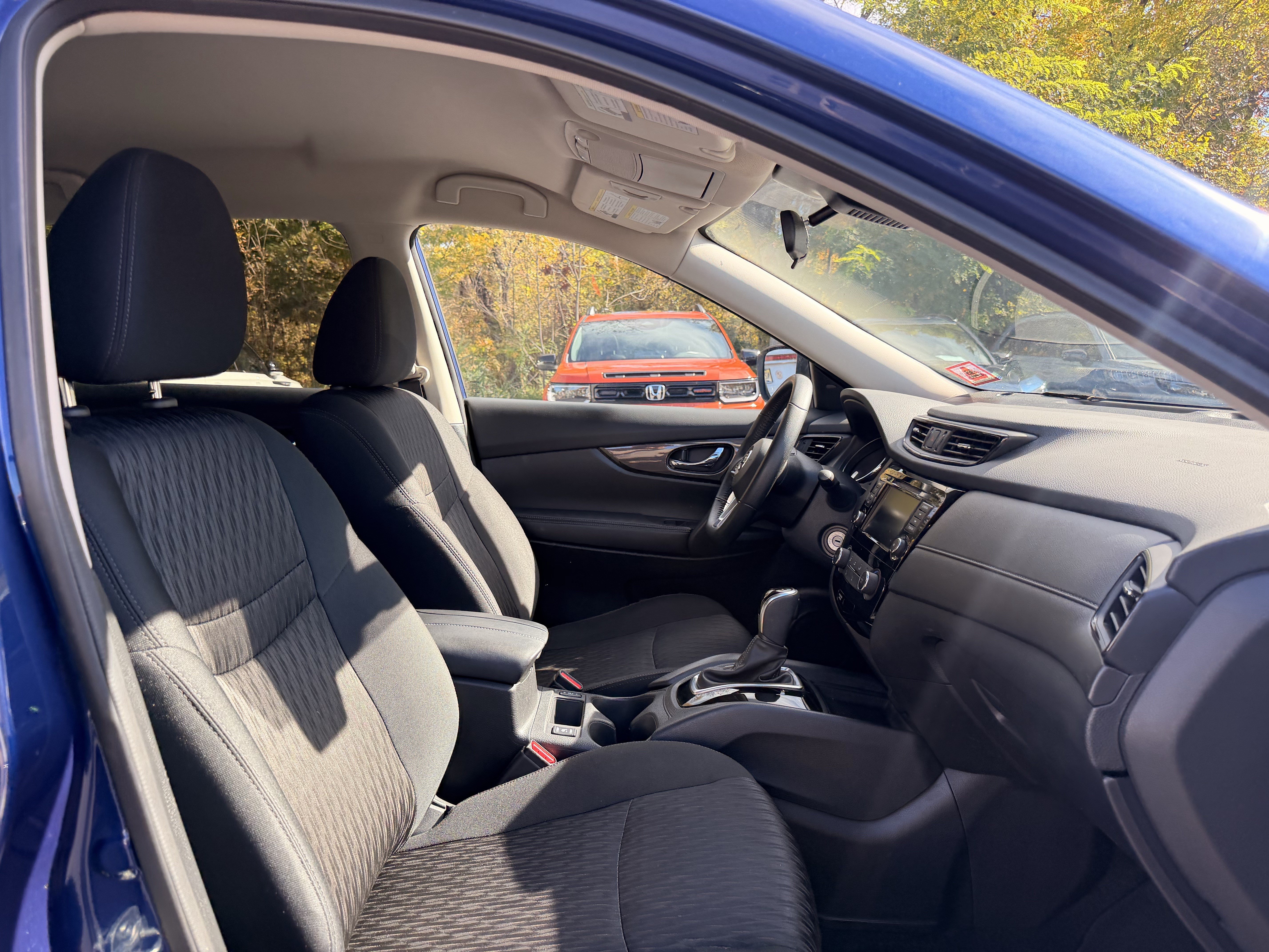 Used 2019 Nissan Rogue S w/ Special Edition Package AWD/4WD image 16