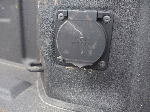 Used 2024 Chevrolet Silverado 2500 LT image 23