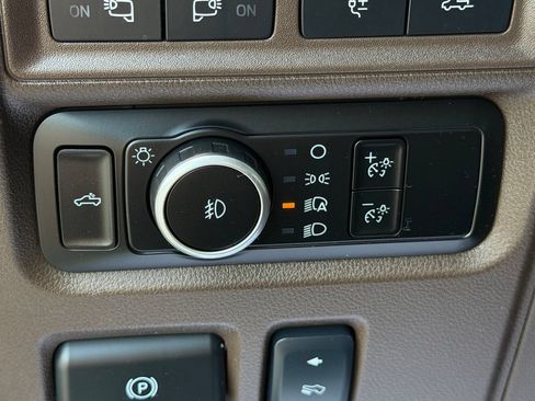 Used 2024 Ford F150 King Ranch AWD/4WD image 23