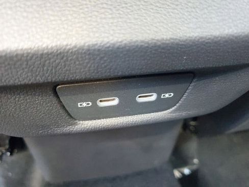 New 2026 Volkswagen Tiguan S image 10