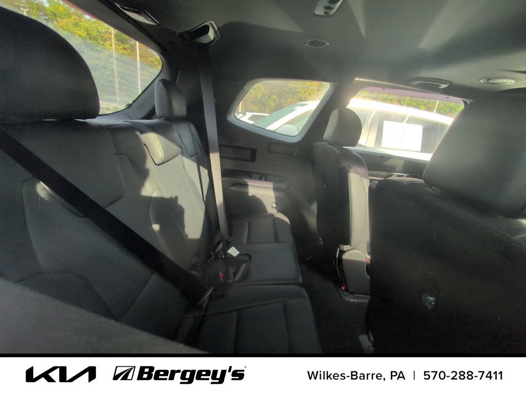 Certified 2023 Kia Telluride EX X-Line AWD/4WD image 9
