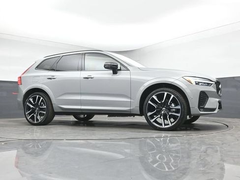 Used 2024 Volvo XC60 B5 Ultimate w/ Protection Package Premier AWD/4WD image 37