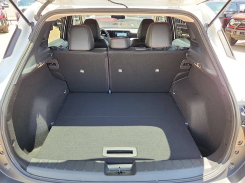 Used 2026 Nissan Kicks SR w/ SR Premium Package FWD image 12