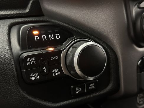Used 2022 RAM 1500 Big Horn AWD/4WD image 16