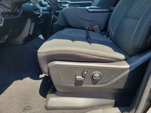 Used 2025 RAM 1500 Big Horn AWD/4WD image 14