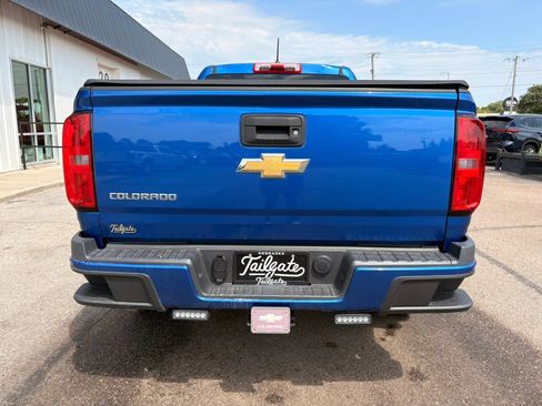 Used 2018 Chevrolet Colorado W/T w/ WT Convenience Package RWD image 6
