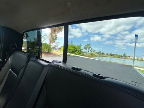 Used 2009 Chevrolet Colorado LT image 28