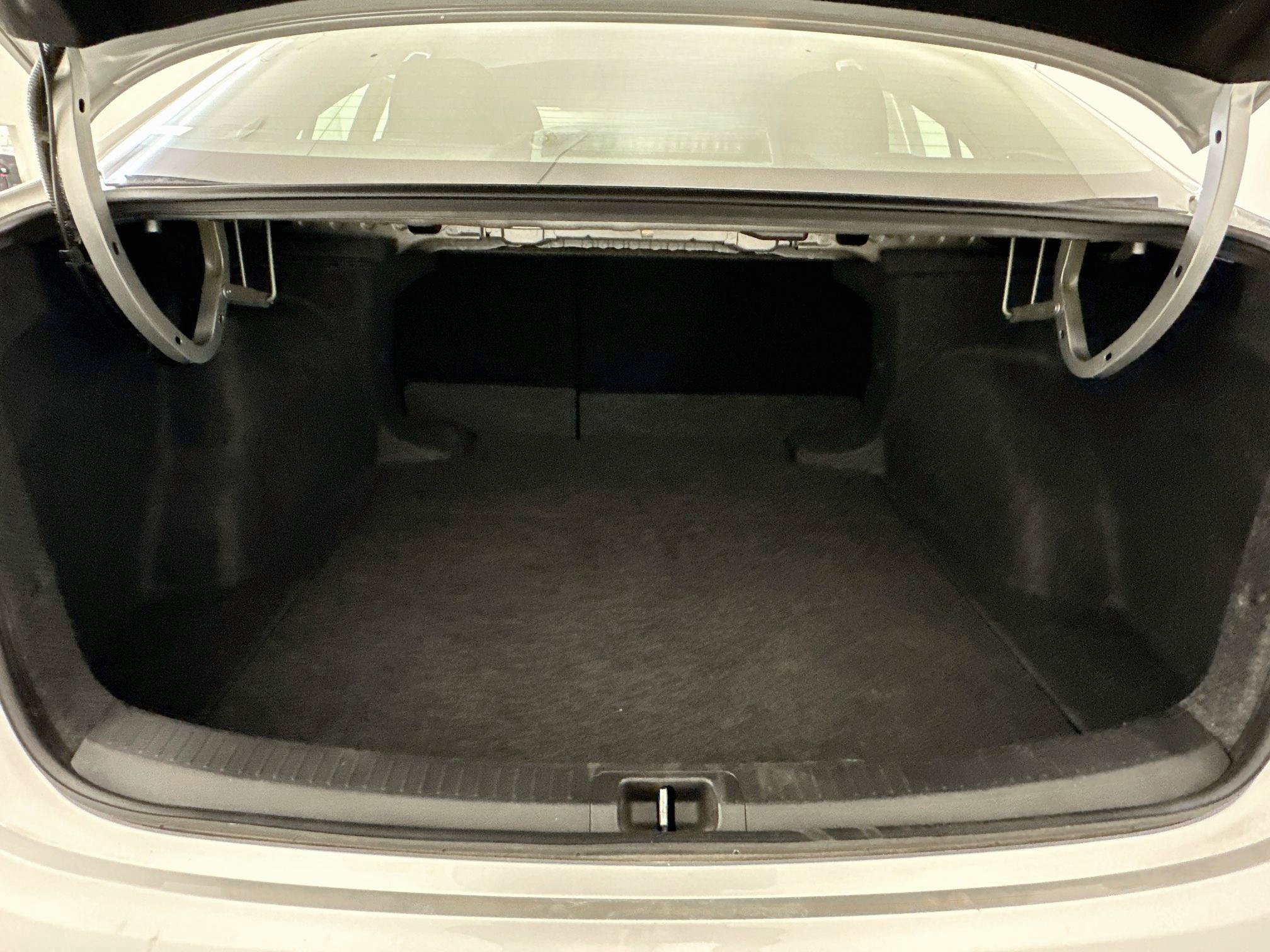 Used 2026 Toyota Corolla LE FWD image 30