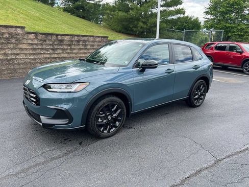 Used 2024 Honda HR-V Sport image 9