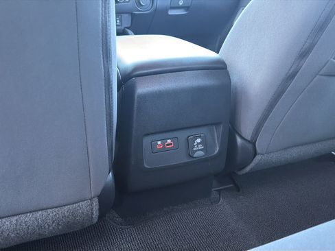 Used 2023 Nissan Frontier SV w/ SV Convenience Package AWD/4WD image 26