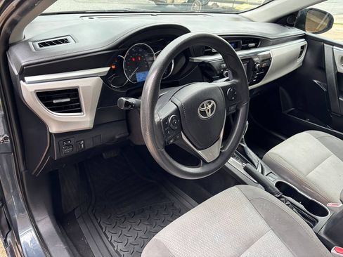 Used 2015 Toyota Corolla LE FWD image 15