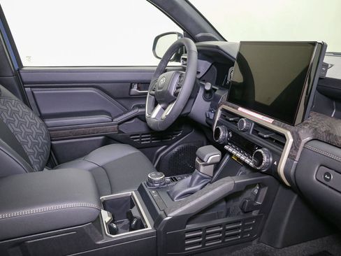 New 2026 Toyota Tacoma Limited AWD/4WD image 15