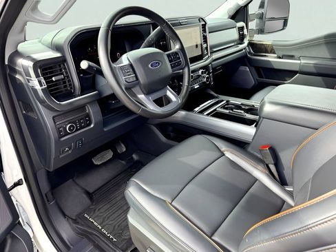 Used 2026 Ford F350 Lariat AWD/4WD image 11