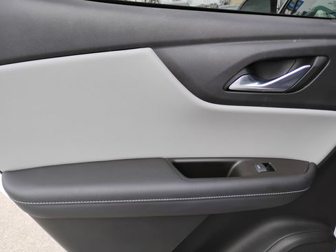 Used 2023 Chevrolet Blazer LT w/ Convenience Package image 16