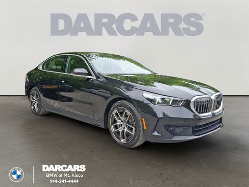 Used 2026 BMW 530i xDrive AWD/4WD image 1