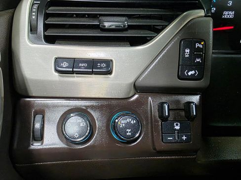 Used 2017 GMC Yukon Denali w/ Open Road Package image 42