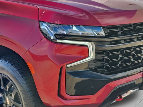 Used 2023 Chevrolet Suburban Z71 w/ Luxury Package AWD/4WD image 29