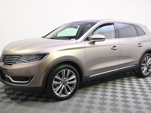 Used 2018 Lincoln MKX Reserve w/ Luxury Package AWD/4WD image 2