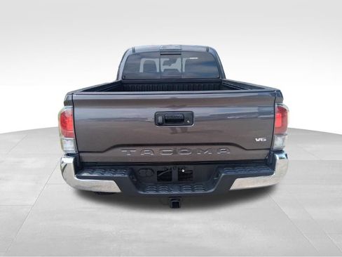 Used 2021 Toyota Tacoma TRD Off-Road AWD/4WD image 8