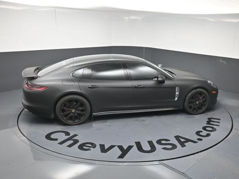 Used 2018 Porsche Panamera 4 Executive image 24