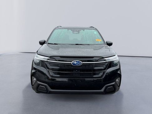 Certified 2025 Subaru Forester Touring AWD/4WD image 8
