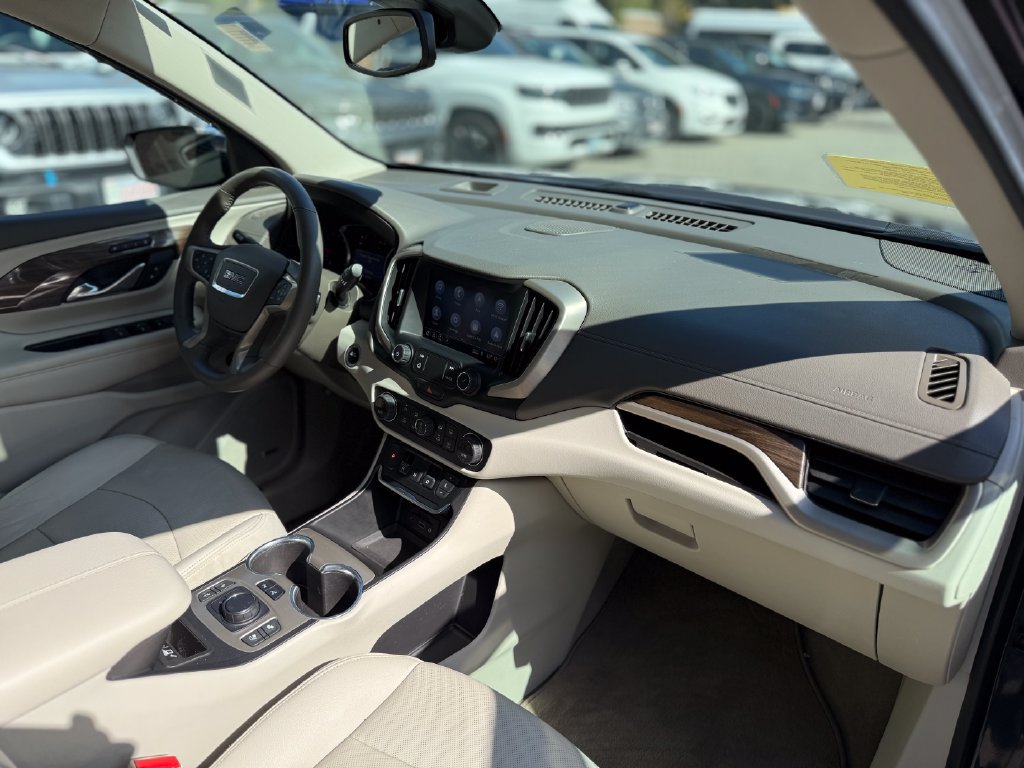 Used 2019 GMC Terrain Denali w/ Advanced Safety Package AWD/4WD image 13