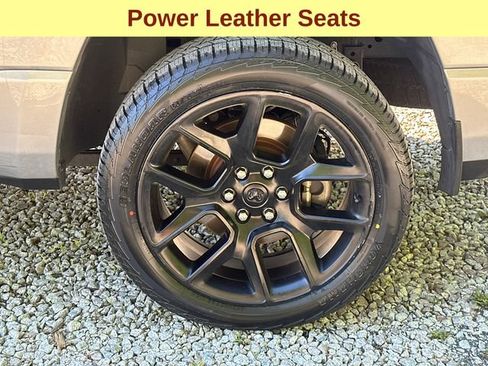 Used 2023 RAM 1500 Laramie AWD/4WD image 9