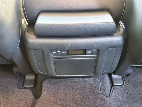 Used 2017 INFINITI QX80 4WD w/ Driver Assistance Package image 35
